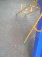 Детская площадка Малыш-Дачник с горкой с качелями на цепях/подшипниках с сеткой для улицы
